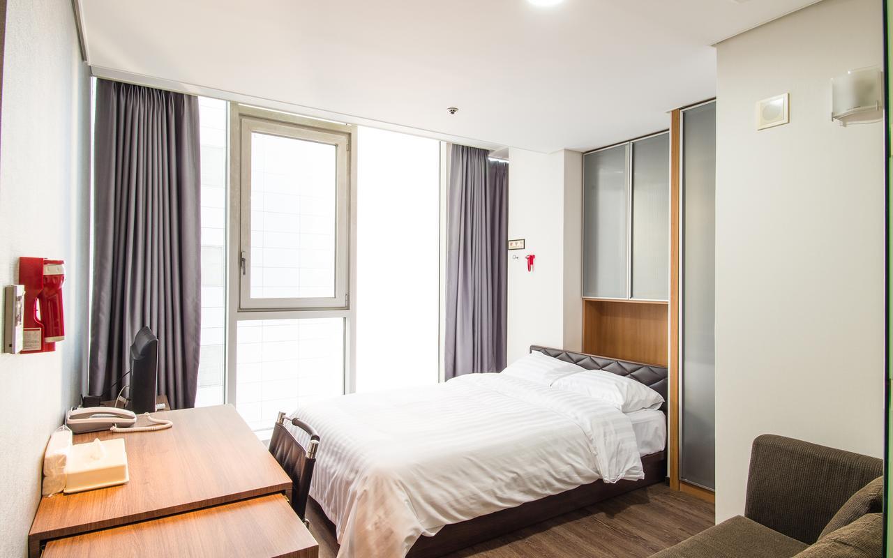 סיאול Hotel Arinus Shinchon מראה חיצוני תמונה