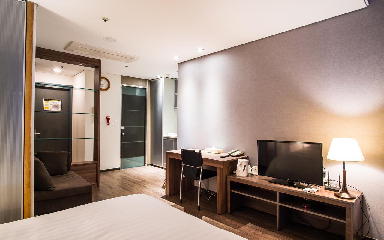 סיאול Hotel Arinus Shinchon מראה חיצוני תמונה