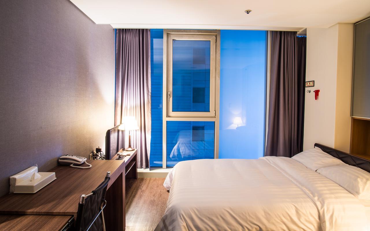 סיאול Hotel Arinus Shinchon מראה חיצוני תמונה