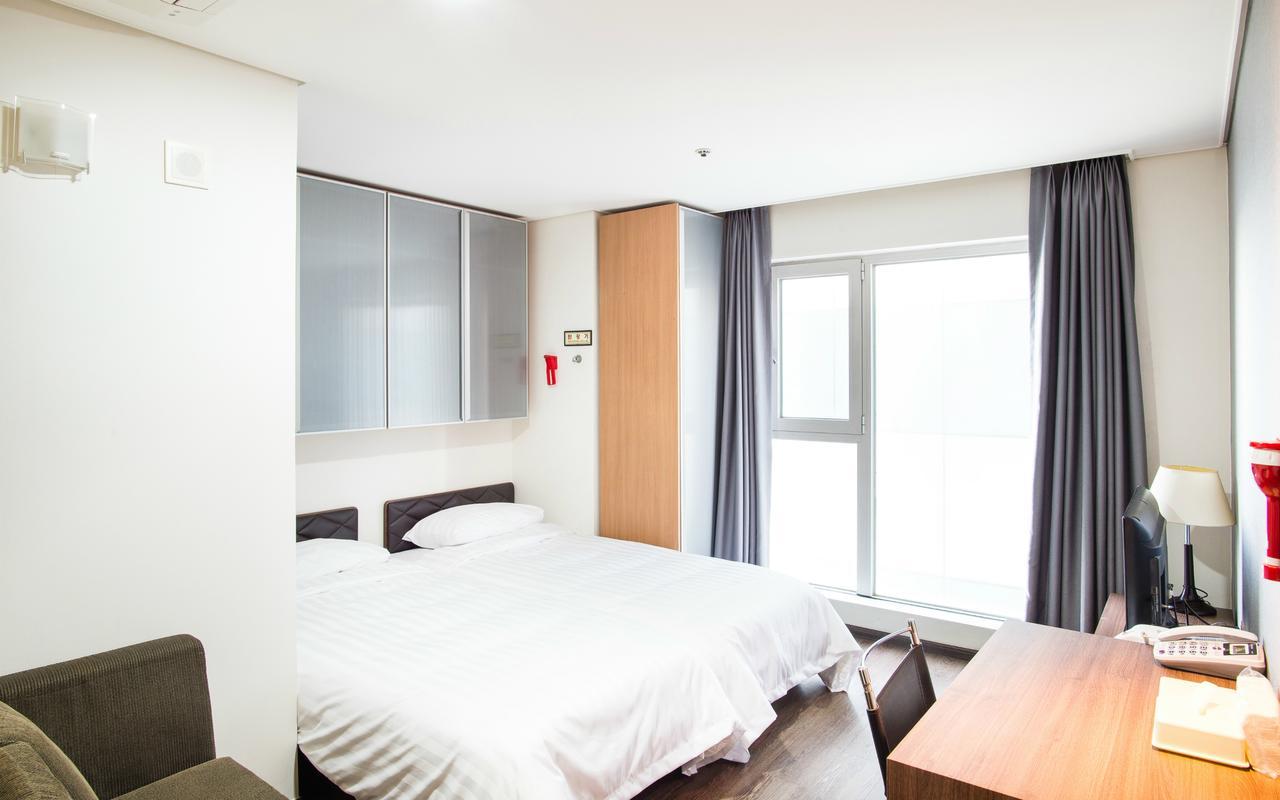 סיאול Hotel Arinus Shinchon מראה חיצוני תמונה